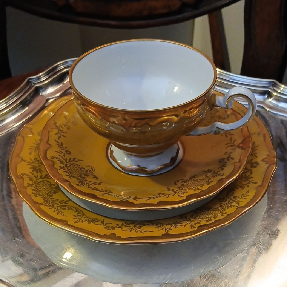 Elegant WEIMAR Germany Gold Trio